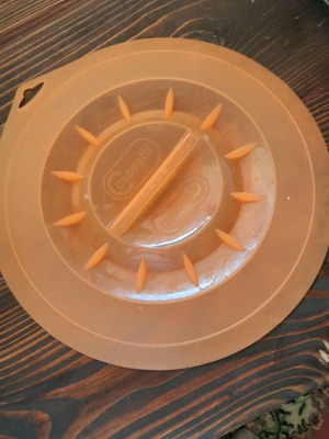 Silicone lid like new, diameter 0.30cm