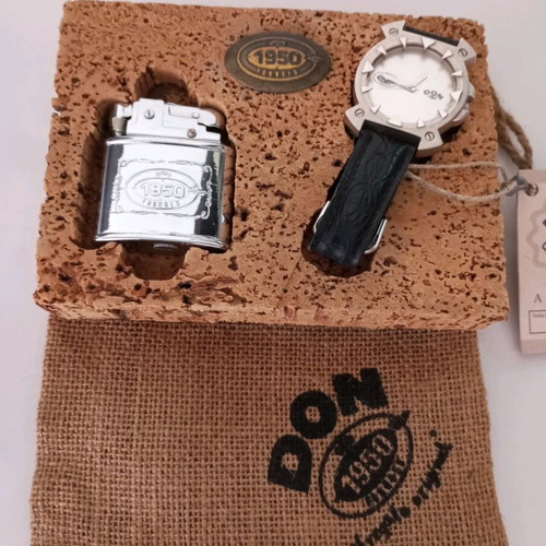 Wristwatch and lighter set new with packaging