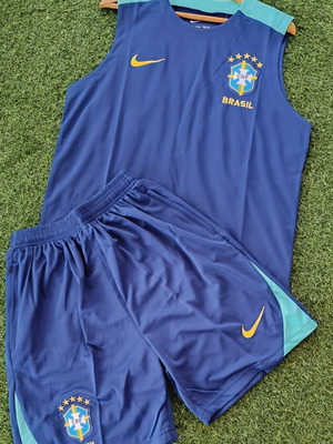 Brazil training set, size L, blue, Nike replica