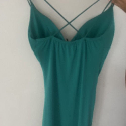 Mini dress new in veraman color with cups and adjustable length