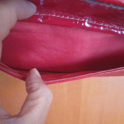 Vintage shoulder bag 1960s-70s used, red patent leather, Mod style
