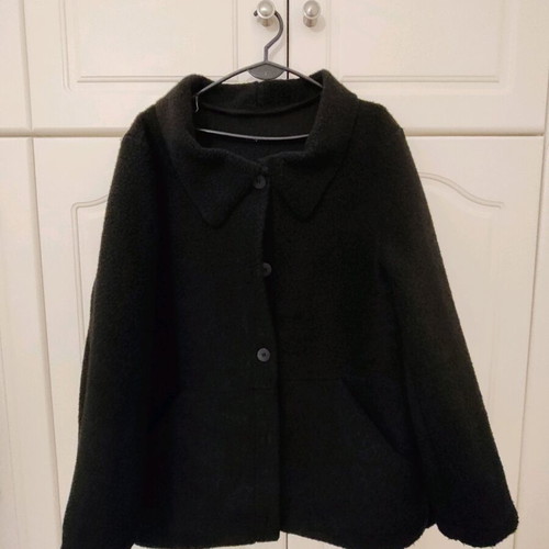 Outerwear Urban black bouclé one size like new with pockets