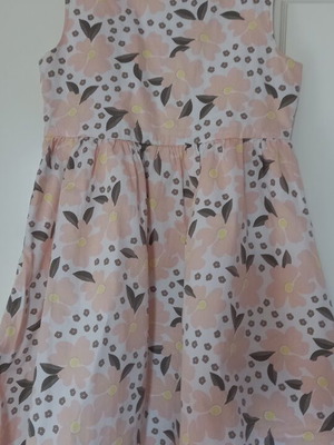 Dpam dress like new with cotton lining, pastel colors, size 140 cm
