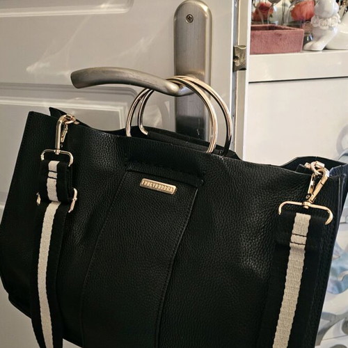 Funky Buddha shoulder bag black like new