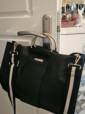 Funky Buddha shoulder bag black like new