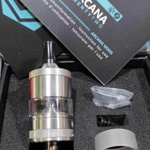Arcana 22 by Pipeline stainless steel like new
