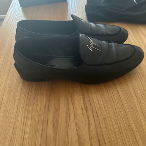 Loafers Giuseppe Zanotti used, size 44, black