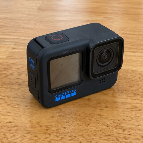 GoPro Hero Black 10 like new with 2 batteries