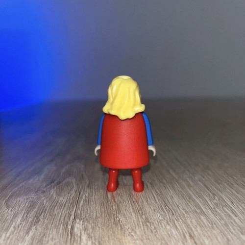Kinder Surprise collectible Supergirl figure like new
