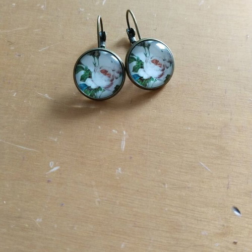 Handmade earrings with rose design like new