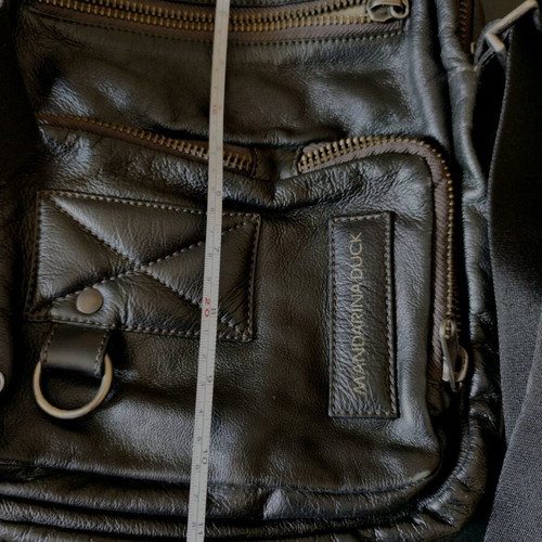 Mandarina Duck leather crossbody bag black like new