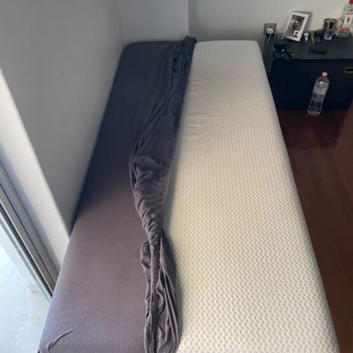 Memory foam mattress with 10-year warranty, 80x2m bed frame with chrome legs