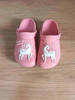 Marks & Spencer children's clogs with unicorns used, pink, size 32