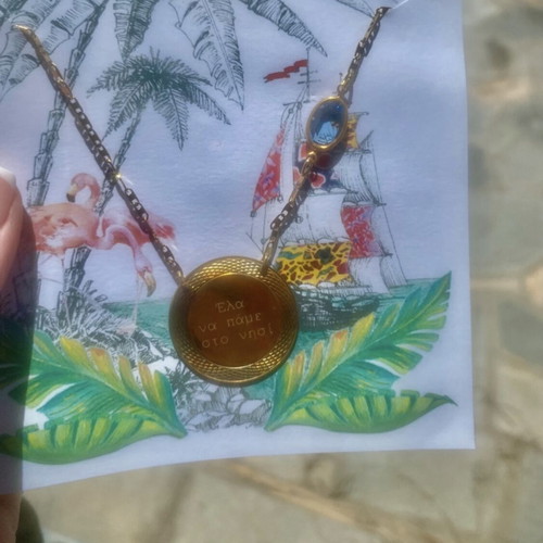 Necklace new, gold color