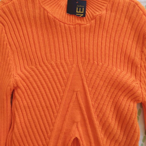Reline knitted sweater orange new with long sleeves
