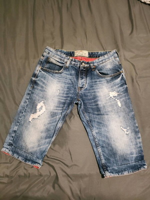 Τζιν βερμούδα σαν καινούργιο, μέγεθος 44