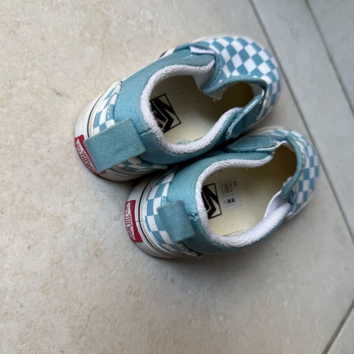 Vans Classic Slip-On kids shoes No 24 like new, turquoise checkerboard pattern