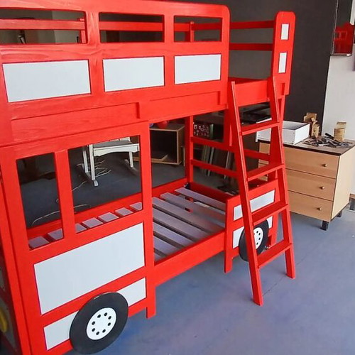 Bunk bed new with English bus design