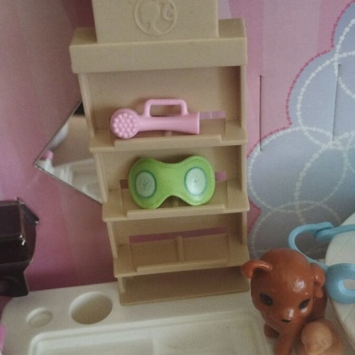 Barbie wellness set with doll, furniture and accessories, Mattel