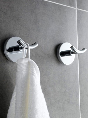 Bathroom hooks pack of 2 used, chrome stainless steel