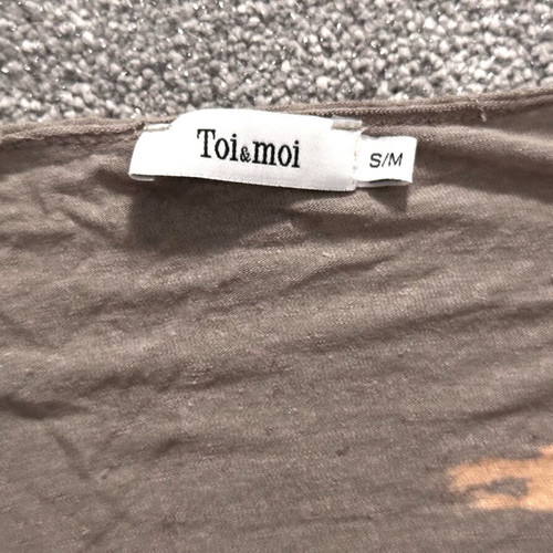 Toi&Moi top like new, size M, puros color with salmon details
