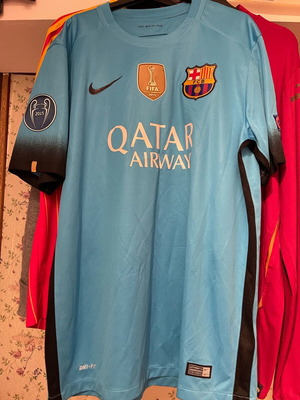 Messi Barcelona shirt size large used, authentic