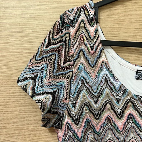 Anel dress like new with colorful knitted pattern, size L