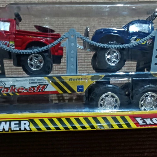 Toy car transport truck new with two cars