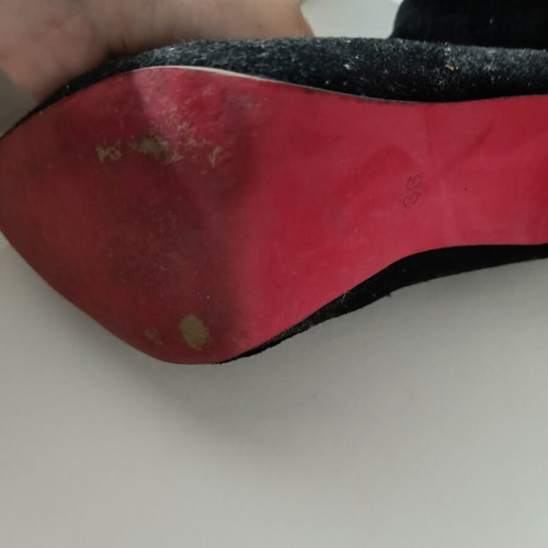 High boots used with zipper and red sole, size 36, black