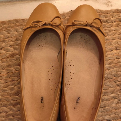 Tessera leather ballerinas like new, size 39, beige and brown