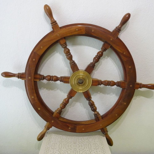 Ship Wheel wooden, like new, sturdy construction