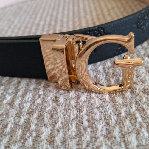 Guess double-sided belt like new, black and pink nude