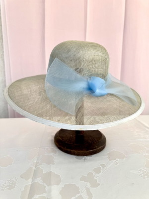 JAGO vintage women's hat made of 100% sisal hemp like new, beige and turquoise