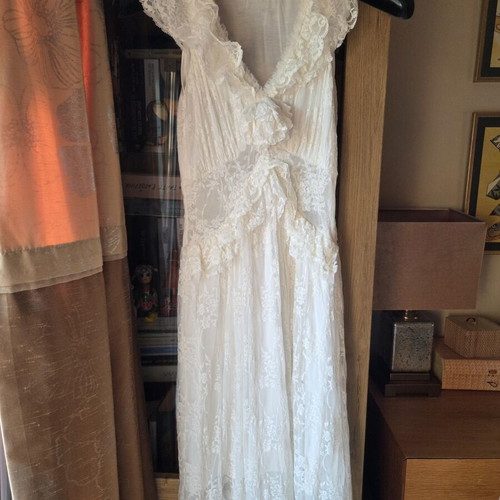 Rubens Alves White Dress like new with Lace and Ruffles, Size M