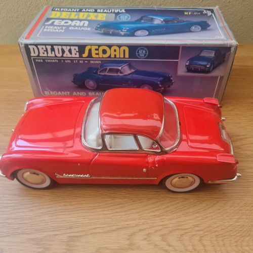 MF316 Chevrolet Corvette tin toy car 1:18 scale like new with original box