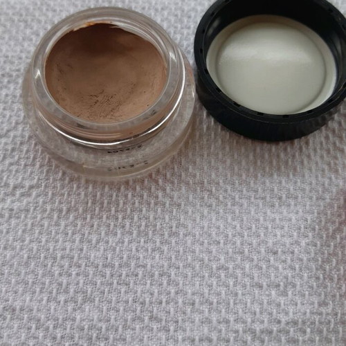 Maybelline Color Tattoo eyeshadow used, shade Duskdoll