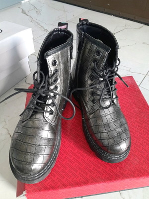 Boots new, size 38