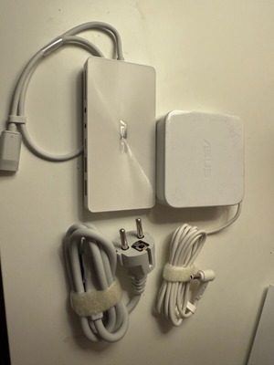 Asus docking station σαν καινούργιο