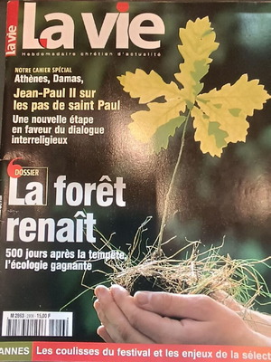 La Vie French magazine like new, ecology and Jean-Paul II
