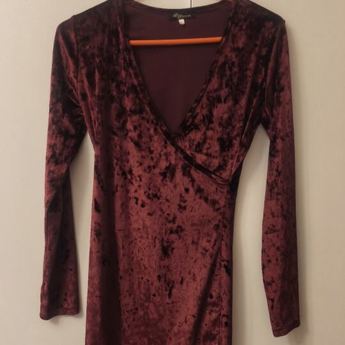 Velvet dress used, burgundy, small, very sexy, wrap style