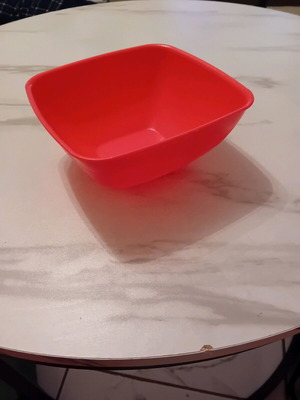 Serving bowl like new