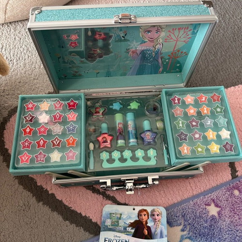 Βαλιτσάκι μακιγιάζ Lip Smacker Frozen σαν καινούργιο