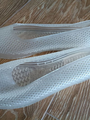 G & G Transparent Sea Shoes size 40, like new