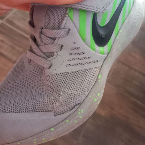 Nike children's running shoes size 32 used, gray, lightweight