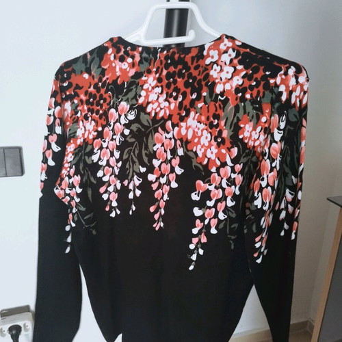 Women's blouse lightly worn, size XL
