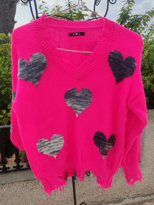Pullover new fuchsia with hearts one size