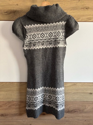 Grey sweater dress with short sleeves and turtleneck like new