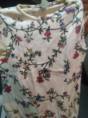 Floral blouse size M