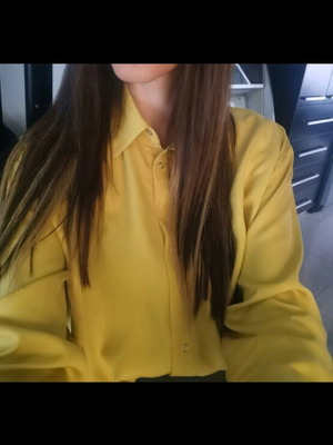 Milkwhite yellow shirt like new, size M/L