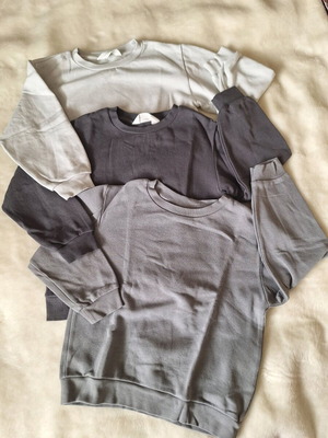 Σετ 3 φούτερ H&M μέγεθος 122/128 σαν καινούργιο, μπεζ και γκρι